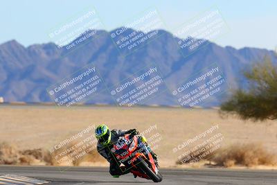 media/Jan-08-2022-SoCal Trackdays (Sat) [[1ec2777125]]/Turn 4 (1145am)/